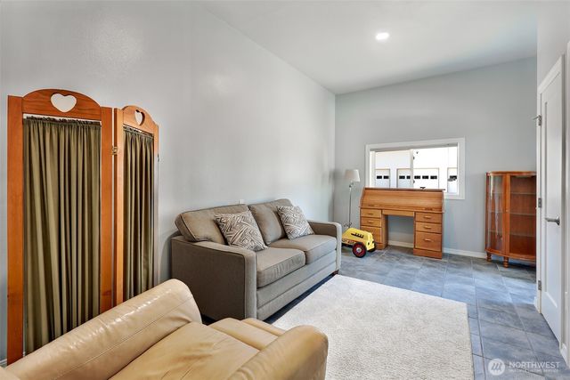 203 Delta Way, Sequim, WA 98382