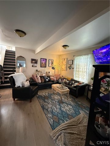 11 Lake Avenue, Auburn, NY 13021