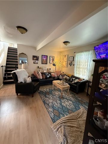 11 Lake Avenue, Auburn, NY 13021