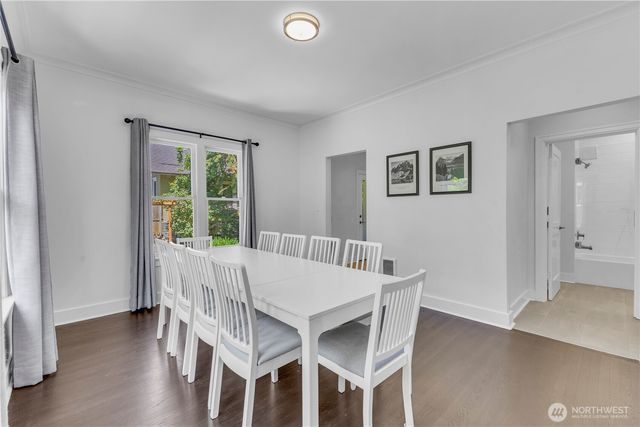 250 NE 50th Street, Seattle, WA 98105