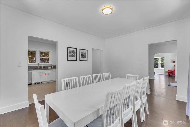 250 NE 50th Street, Seattle, WA 98105