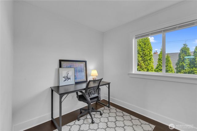 250 NE 50th Street, Seattle, WA 98105
