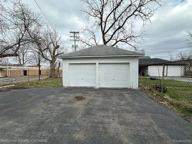 156 Mark Avenue, Pontiac, MI 48341