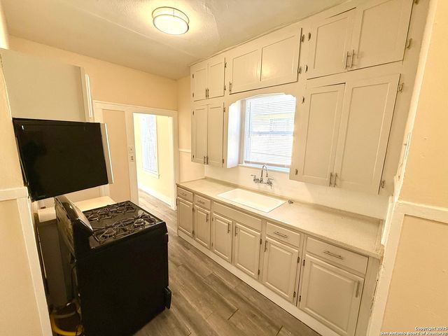 409 Canton, San Antonio, TX 78202