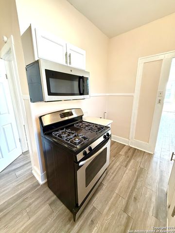 409 Canton, San Antonio, TX 78202
