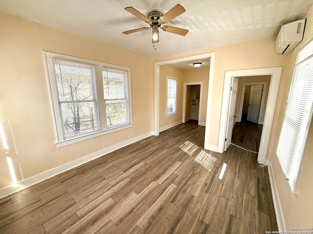 409 Canton, San Antonio, TX 78202