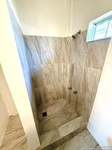 409 Canton, San Antonio, TX 78202