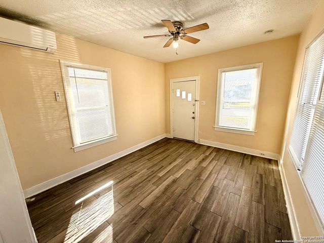 409 Canton, San Antonio, TX 78202