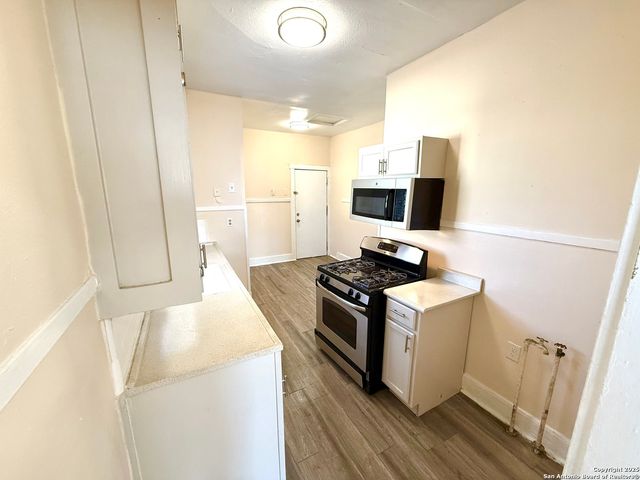 409 Canton, San Antonio, TX 78202