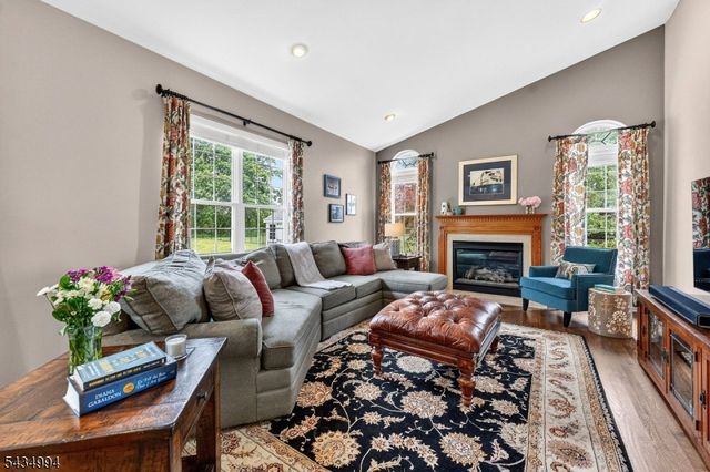 6 Big Top Dr, West Amwell Twp., NJ 08530