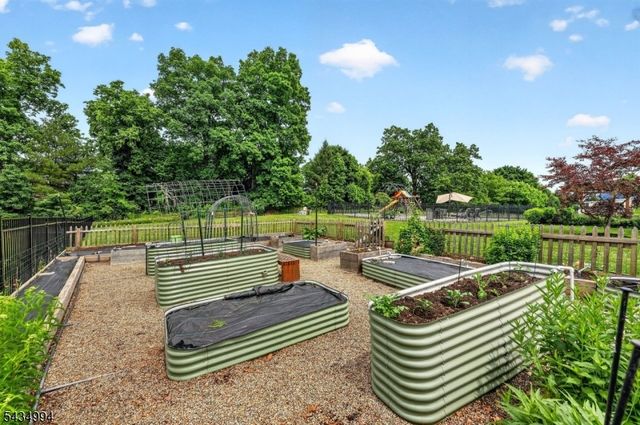 6 Big Top Dr, West Amwell Twp., NJ 08530