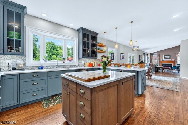6 Big Top Dr, West Amwell Twp., NJ 08530