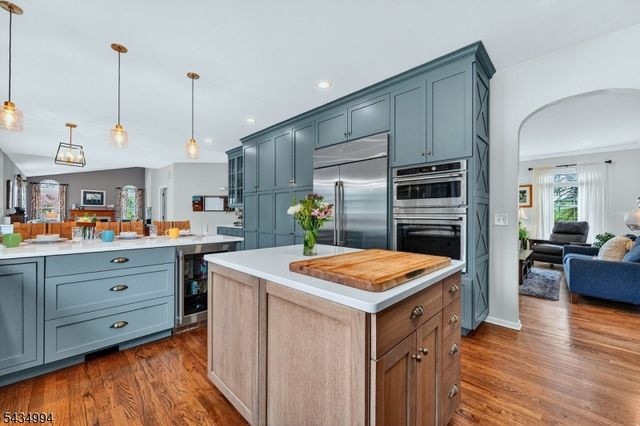 6 Big Top Dr, West Amwell Twp., NJ 08530