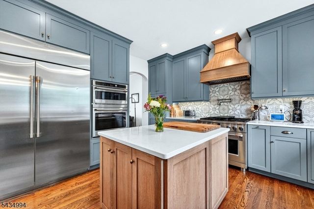 6 Big Top Dr, West Amwell Twp., NJ 08530
