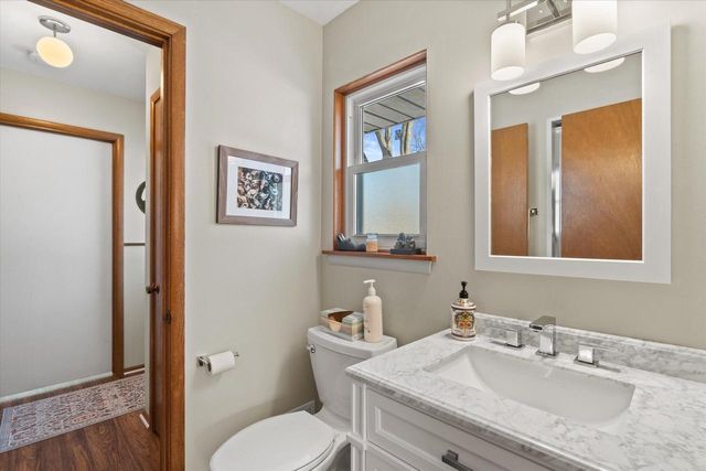 6530 N Alberta COURT, Glendale, WI 53217