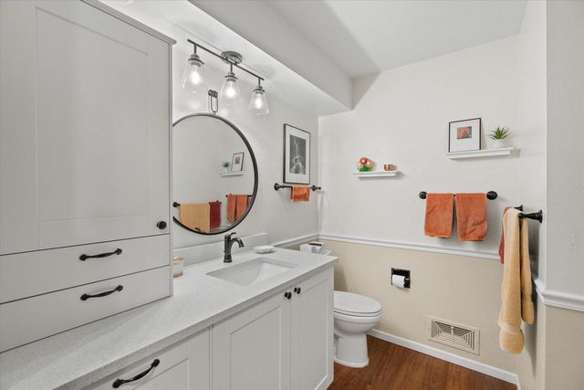 6530 N Alberta COURT, Glendale, WI 53217