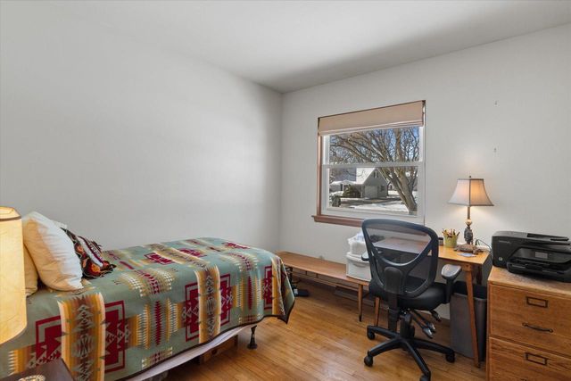 6530 N Alberta COURT, Glendale, WI 53217