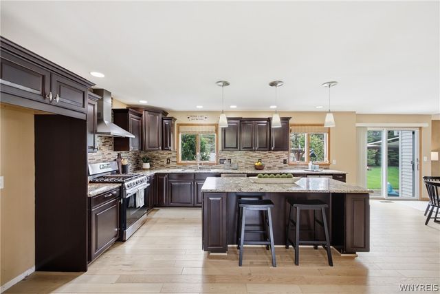 209 Nathans Trail, Lancaster, NY 14086