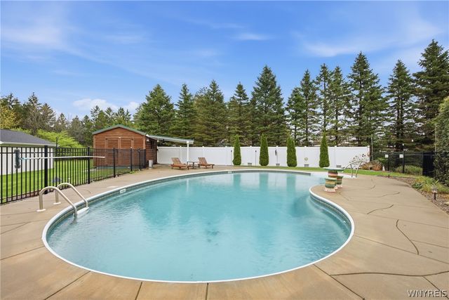 209 Nathans Trail, Lancaster, NY 14086