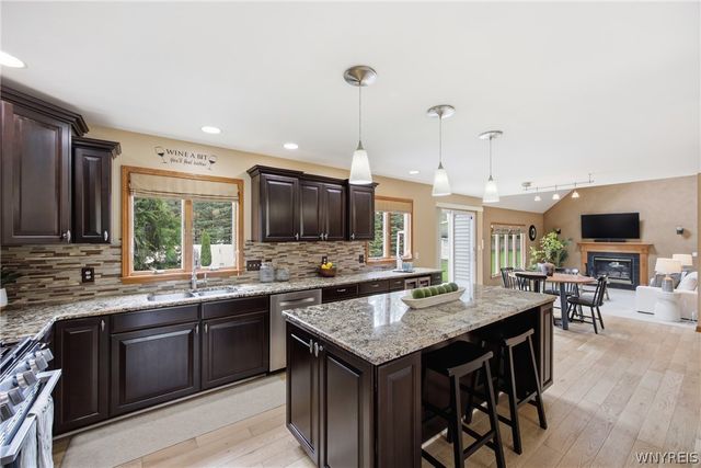 209 Nathans Trail, Lancaster, NY 14086