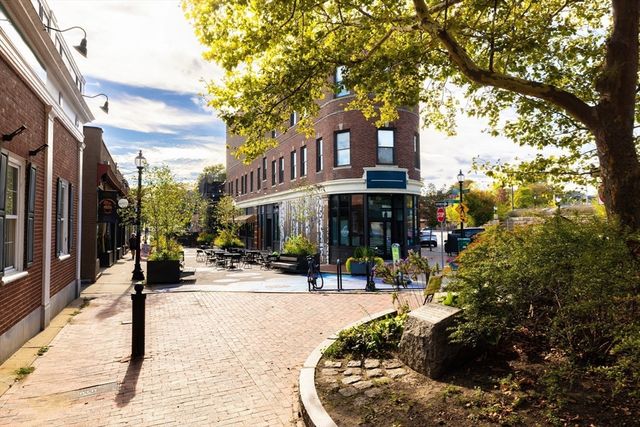 20 Taft Hill Park 5, Boston, MA 02131