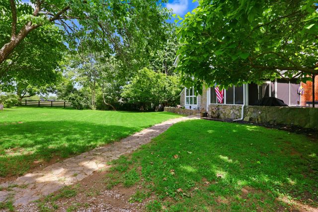 161 Leesburg Pike, Georgetown, KY 40324