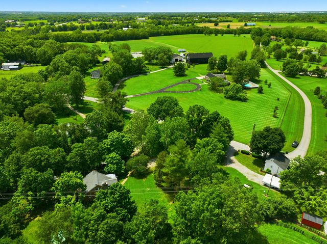 161 Leesburg Pike, Georgetown, KY 40324