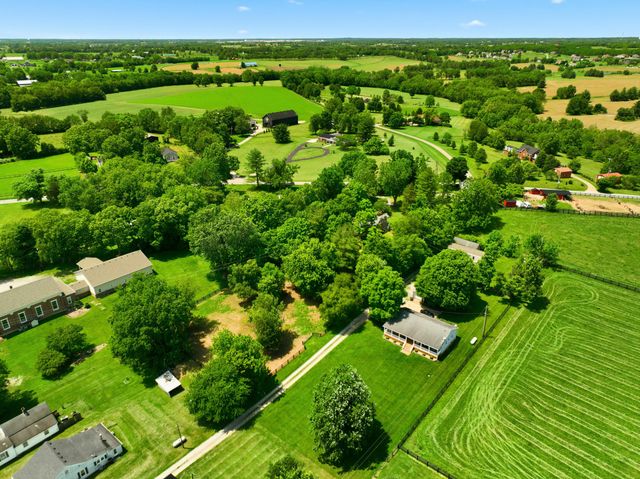 161 Leesburg Pike, Georgetown, KY 40324