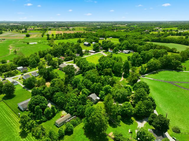 161 Leesburg Pike, Georgetown, KY 40324