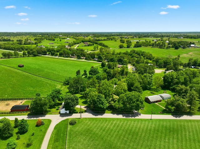161 Leesburg Pike, Georgetown, KY 40324