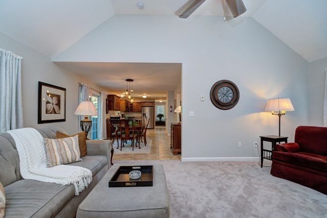 7 Rellas Ridge, Kingston, NH 03848