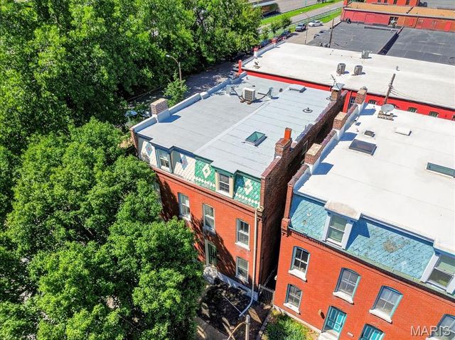 1323 Shenandoah Avenue, St Louis, MO 63104