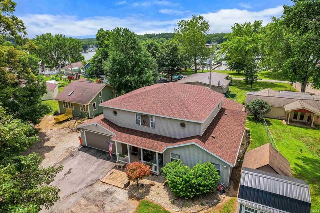 11760 W Lookout Drive, Monticello, IN 47960
