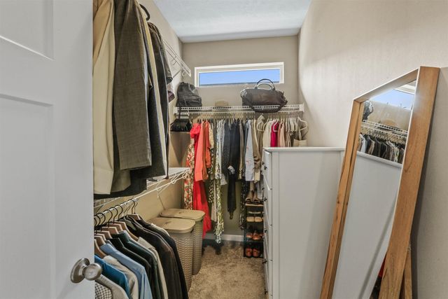 712 E E Belle Ln, Colbert, WA 99005