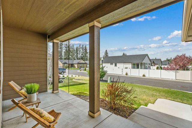 712 E E Belle Ln, Colbert, WA 99005
