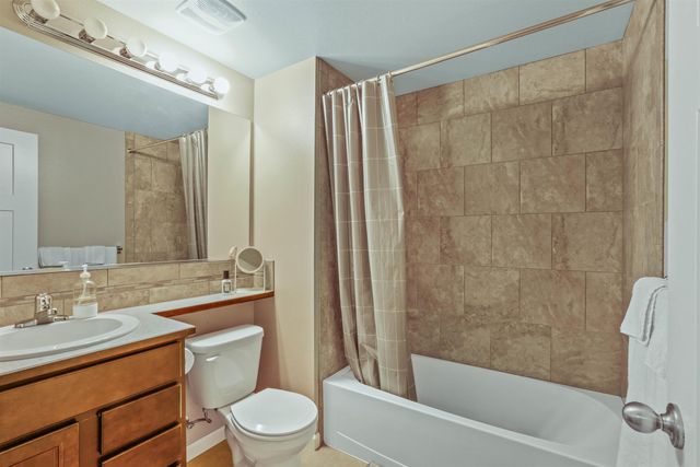 712 E E Belle Ln, Colbert, WA 99005