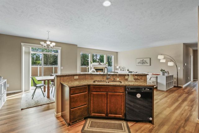 712 E E Belle Ln, Colbert, WA 99005