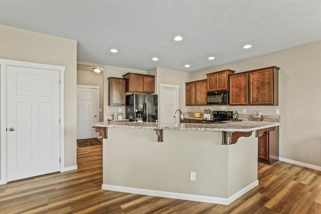 712 E E Belle Ln, Colbert, WA 99005