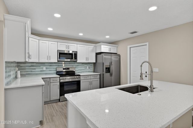 5362 GALEWIND Lane, Jacksonville, FL 32211