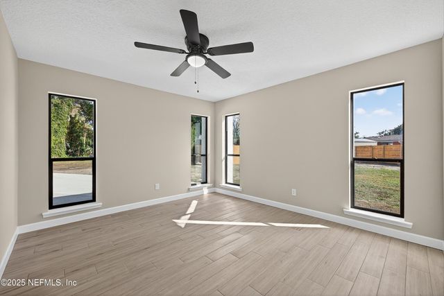 5362 GALEWIND Lane, Jacksonville, FL 32211