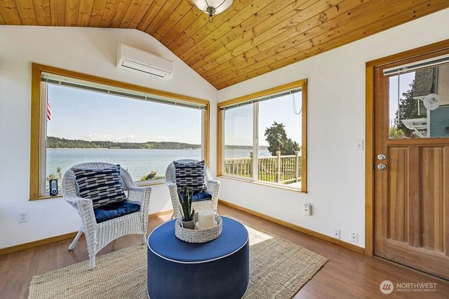 1671 Oak Bay Road, Port Hadlock, WA 98339