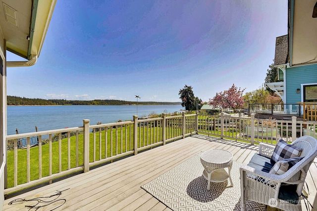 1671 Oak Bay Road, Port Hadlock, WA 98339