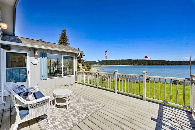 1671 Oak Bay Road, Port Hadlock, WA 98339