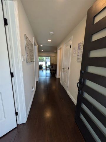 4741 Don Pio dr, Woodland Hills, CA 91364