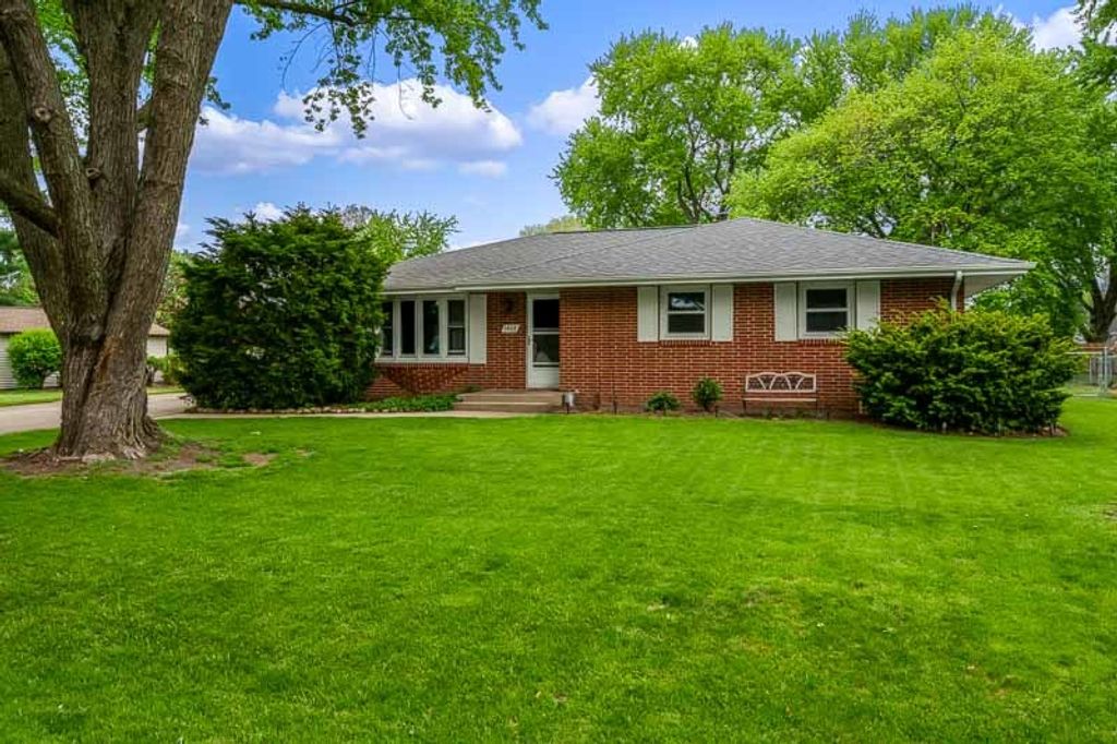1408 LILAC Lane, Machesney Park, IL 61115