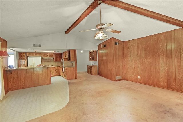1811 Reynoldston Lane, Dallas, TX 75232