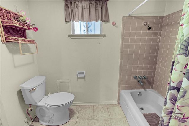 1811 Reynoldston Lane, Dallas, TX 75232