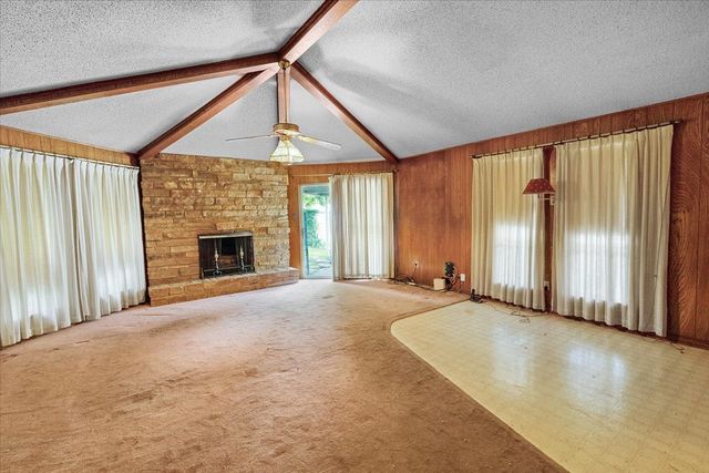 1811 Reynoldston Lane, Dallas, TX 75232