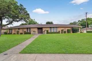 1811 Reynoldston Lane, Dallas, TX 75232