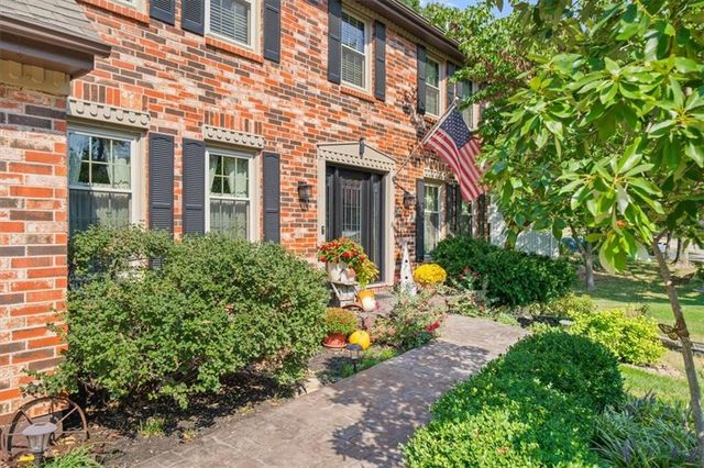 12310 W 73rd Terrace, Shawnee, KS 66216